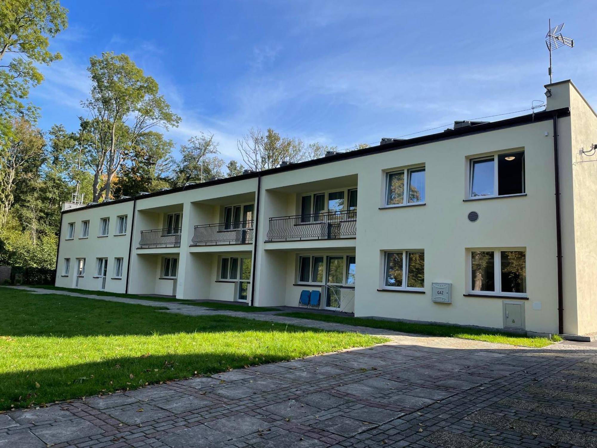 Plesna Park Hotel Exterior foto