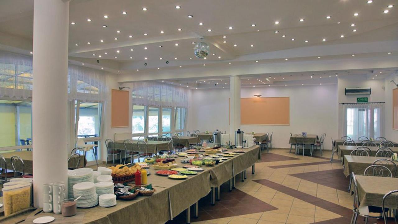 Plesna Park Hotel Exterior foto